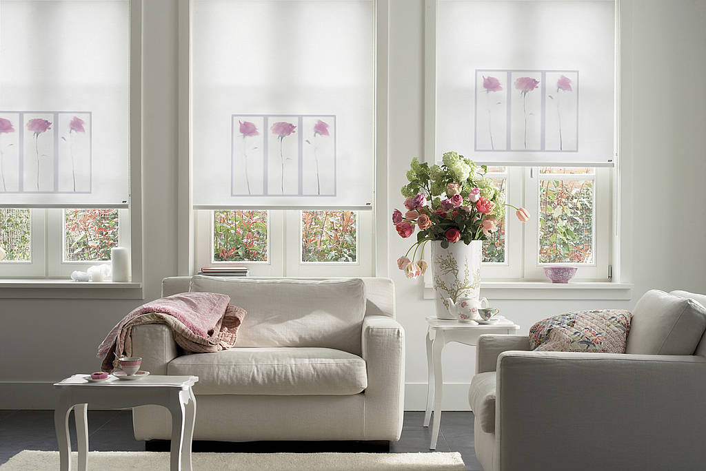 Free Hanging Blind 1